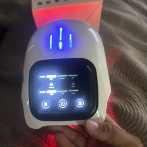 Review by Helga Rún